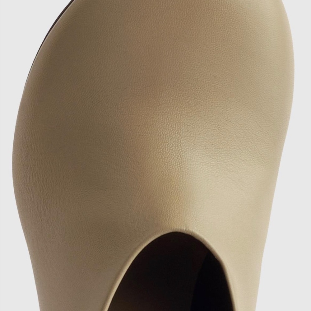 Proenza Schouler Cream Beige Leather Pumps Size 10 Fits Like 9 Luxury Minimalist - Picture 2 of 8